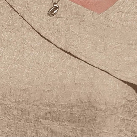 NIP CUPSHE Women's Casual Mini Dress Foldover V Neck Sleeveless A Line Dress - Picture 2 of 9